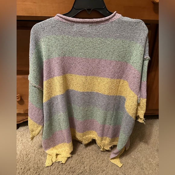 NWOT PEACH LOVE PASTEL SWEATER - Picture 3 of 5